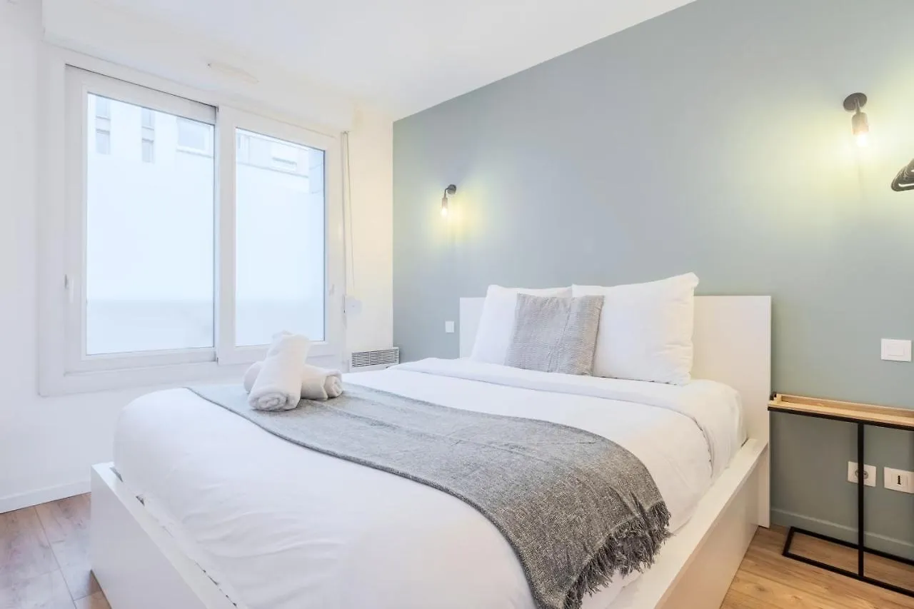 Fully-Equipped App With Balcony Near Train Station Apartment Lille