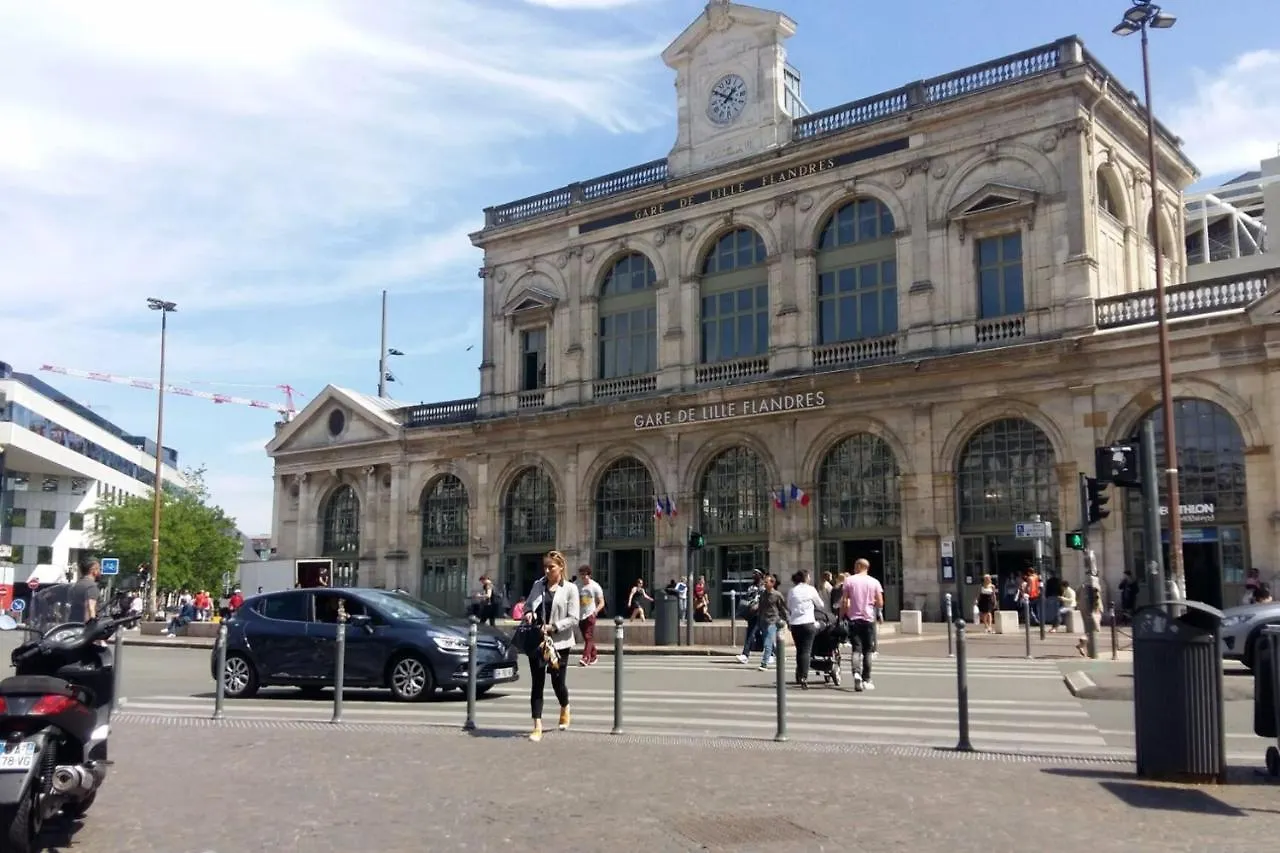 Fully-Equipped App With Balcony Near Train Station Apartment Lille