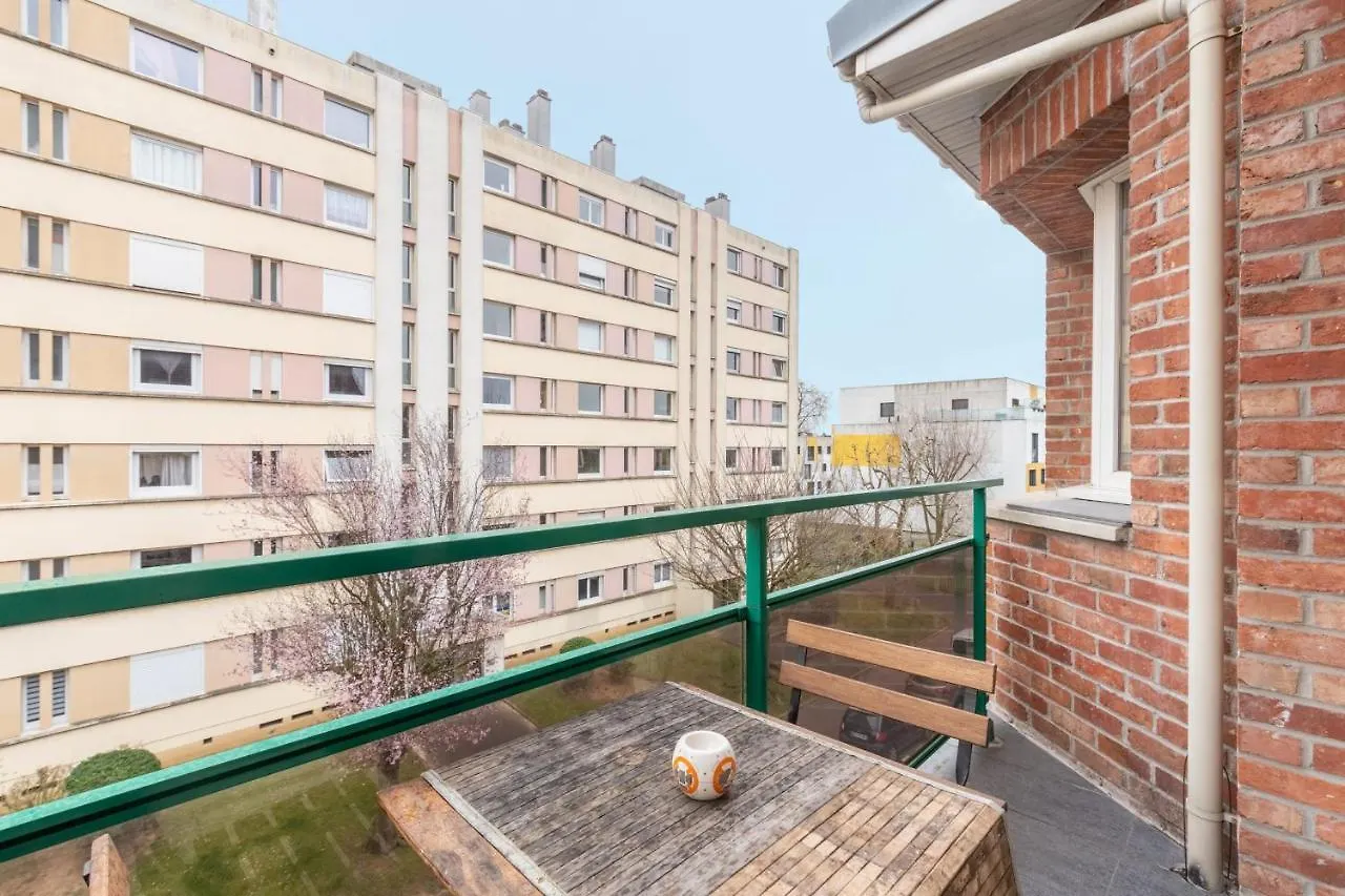 Fully-Equipped App With Balcony Near Train Station Apartment Lille France