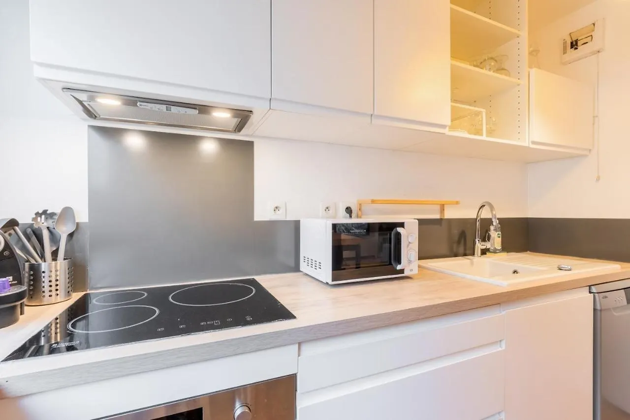 Fully-Equipped App With Balcony Near Train Station Apartment Lille